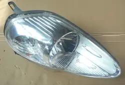 Farol dianteiro direito Fiat Grande Punto II 89101388