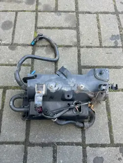 VW T5 LIFT Support de Filtre à Carburant + Pompe 7E0127224C
