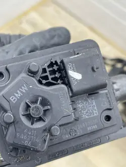 BMW i4 Jäähdytysnesteen Ohjausventtiili OEM 9462114