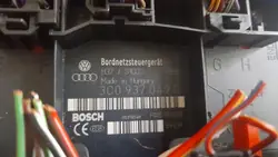 Module Confort Bordnetz VW Golf V 5 3C0937049D