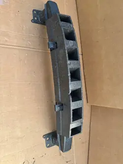 Suporte de para-choques Skoda OE 5J0807109B