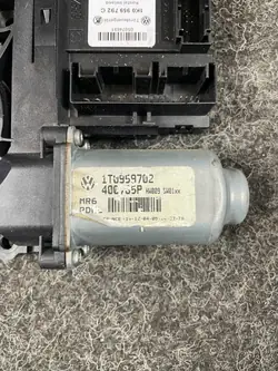 Skoda Octavia II Lift Front rechts Fensterheber OEM 1T0959702