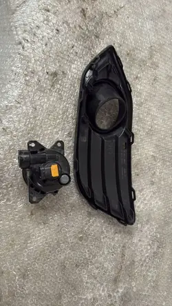 Grille gauche HHC OEM pour Honda HEC II 2018- Halogène