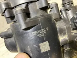 Caixa termostato OEM 8631943 para BMW MINI