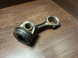 Käytetty mäntä OEM 03L107065P Volkswagen Crafterille