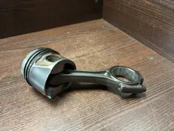 Gebrauchter Kolben OEM 03L107065P für Volkswagen Crafter
