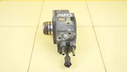 Pompe pression carburant Mitsubishi OEM MD367152 6G74
