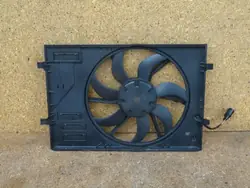 AUDI A3 8V Fläkt Hölje 5Q0959455F OEM