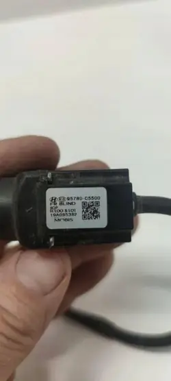 Kia etukamera OEM 95780-C5500 - Käytetty