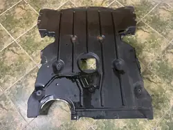 Cubierta Motor BMW OEM 7129318 - Estado Usado