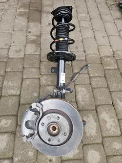 MacPherson-Federbein links OEM 9837413780 Peugeot 208 II