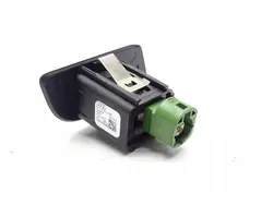 Painel USB Audi Q2 81A 81C035726
