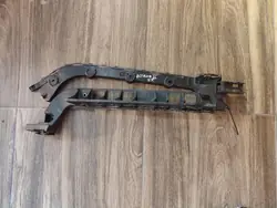 Deslizamento de para-choque traseiro direito Skoda Octavia III 12-16 OEM