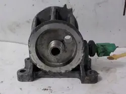 Mazda Öljysuodatinpohja OEM L311 S5209 - Käytetty