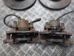 Mazda 5 Voorremmen Schijven, Blokken & Remklauwen OEM Set