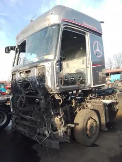 Mercedes Actros MP4 Vorderer Kotflügel - Gebraucht