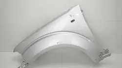 Guardabarros delantero izquierdo OEM 360209774 Nissan Navara 05-10