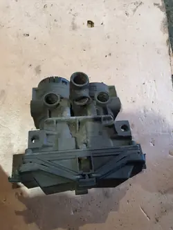 Relaisventil OEM 5010457558 für Renault Magnum