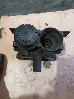 Releventtiili OEM 5010457558 Renault Magnumille