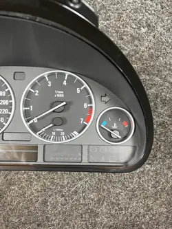 Hastighetsmätare BMW E39 3.0L 231km OEM 6914909