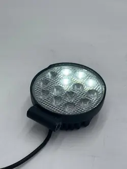 Luz auxiliar Hella OEM 1G0 357 113-002 - Usado