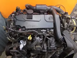 Renault Trafic 2.0 DCI Euro 5 Motor M9R630 114PS