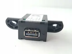 Tomada USB MG ZS OEM 10363898 - Peça usada