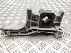 Audi OE Voor stabilisatorbeugel OEM 9J1413358A