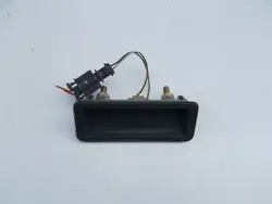 Takaluukun kahvan nappi Skoda Fabia I