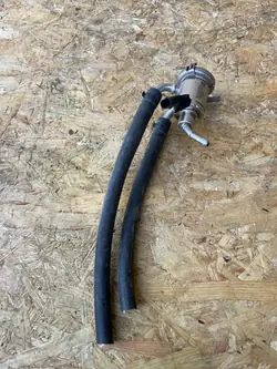 Mercedes AdBlue-Injektor OEM A0004905300 - Gebraucht