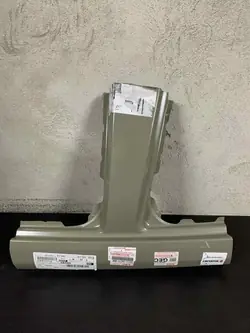 OEM t6131-20235-000 B-Säulenabdeckung Links Oben