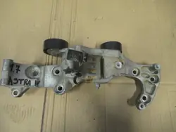 Attrape-rouleau Opel Astra IV OEM 55565570 - Occasion