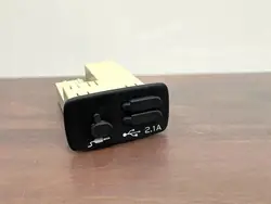 Subaru Ascent USB-Steckdose OEM 86257VA030