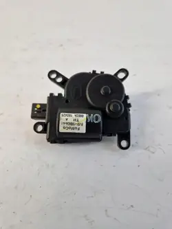 Moteur de volet OEM 8V5119B634AA pour Ford Fiesta VI 1.0L