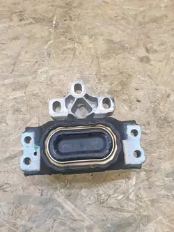 Soporte de caja Audi Q3 8U OEM 8J0199555 - Usado