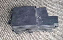 Caja de fusibles OEM 284B51057R para Renault Megane IV