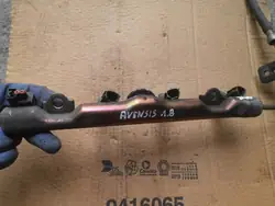 Trilho de combustível 1.8 VVTI Toyota Avensis T25