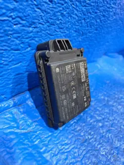 Aktiver Tempomat Radar OEM 2Q0907561J Vorne