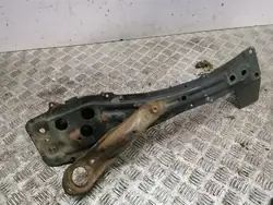 Toyota Avensis T250 Vorderer Hilfsrahmen OEM AMD182597
