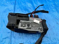 Peugeot 308 T9 Start-Stop-besturingsmodule OEM 9819598180