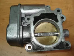 Corps de papillon Opel Astra G Bertone Vectra C 2.2 16V Z22SE
