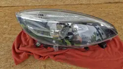 Oikea Etuvalaisin Renault Scenic III Lift EU 260106928R