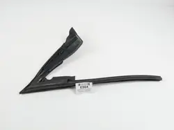 Junta da janela dianteira direita OEM 803300015R - Renault Laguna III
