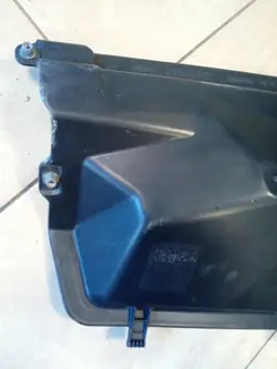 OEM 93868425 Égouttoir inférieur gauche pour Renault
