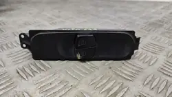 Vänster framfönsterbrytare Mercedes W639 6395450713