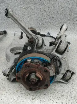 Porsche Panamera 970 Mozzo Posteriore Destro e Bracci OEM 970331612