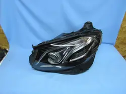 Linker Mercedes W213 MultiBeam Licht