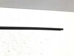 Skoda 5LA837477A framvänster dörrfönsterpackning