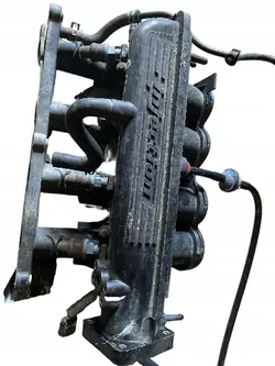Colector de admisión Land Rover OEM LKB106330 1.8L