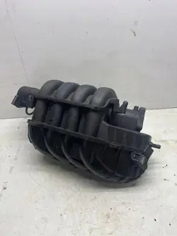 Intake Manifold VW GOLF V 06F133210M 2.0L 2005